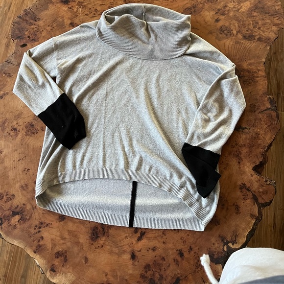 Verve Ami Black and Gray Cowl Neck Sweater size medium - Picture 7 of 9